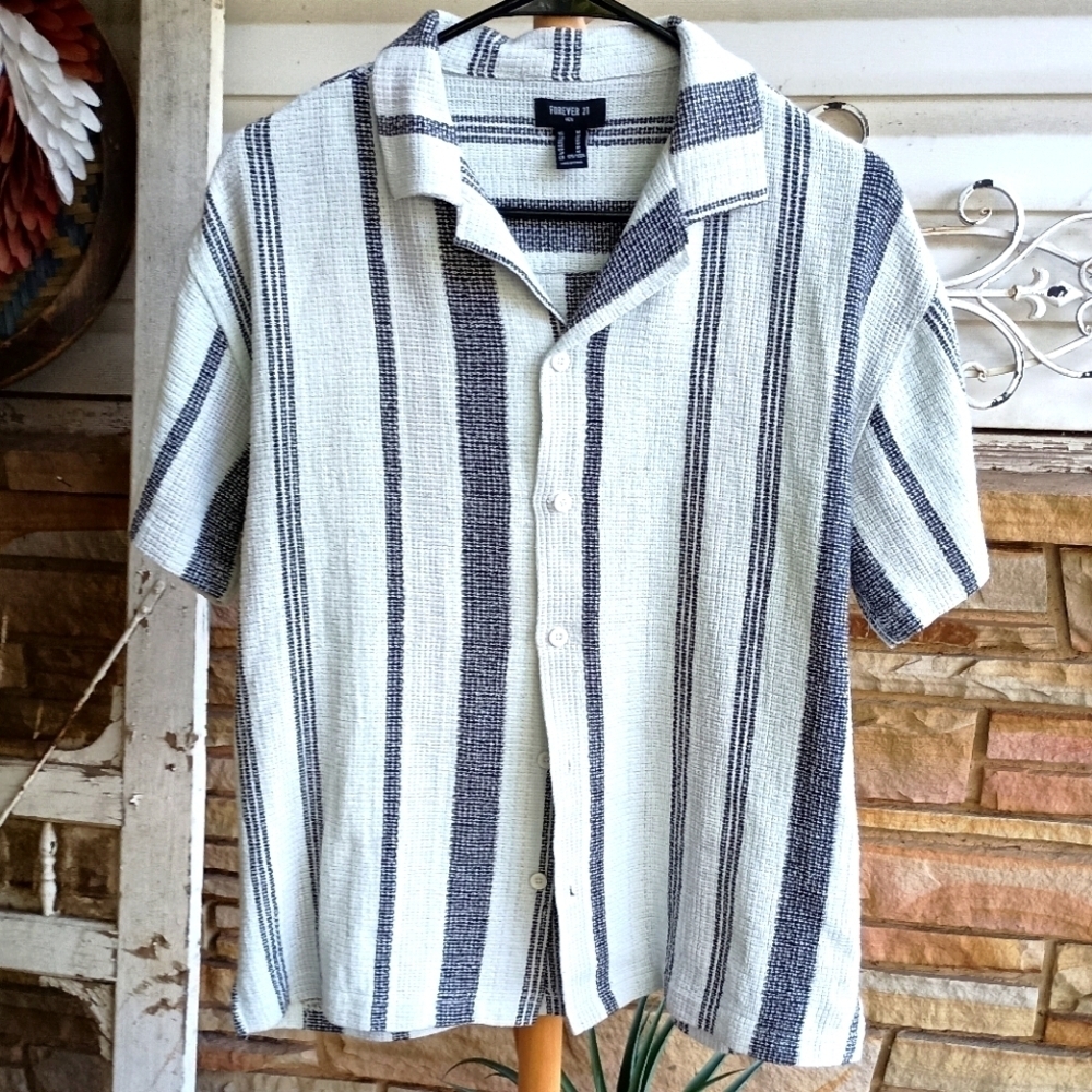 Forever 21 Black and White Striped Casual Shirt_ Med